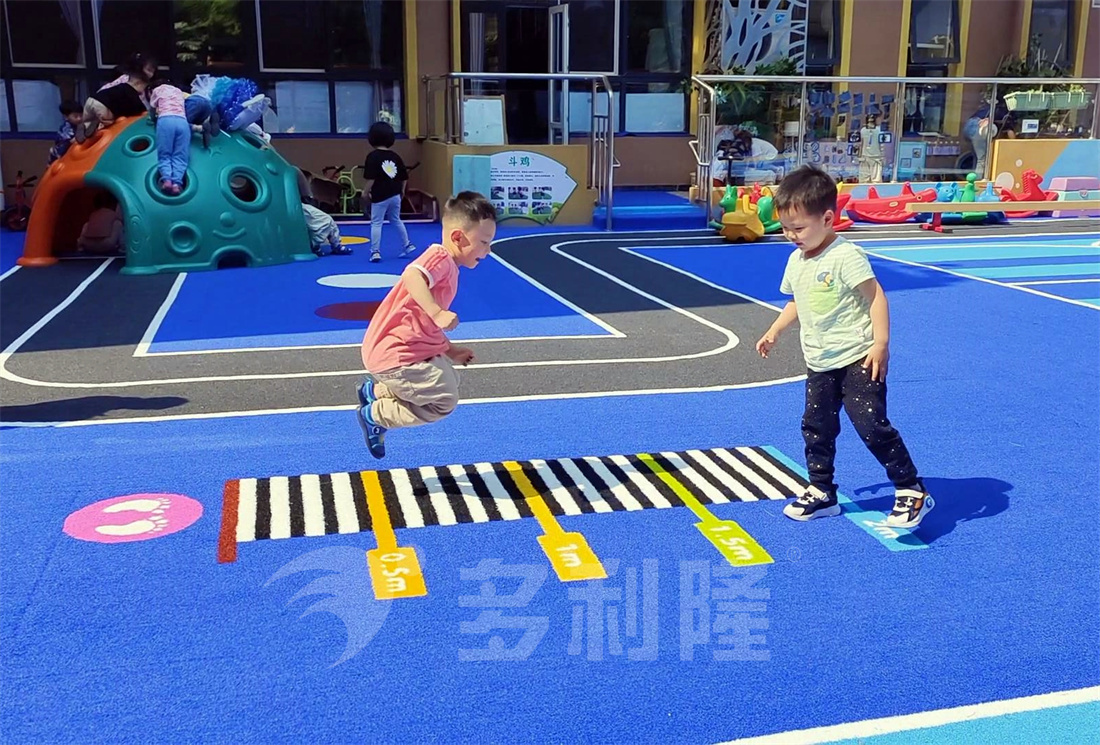 多利隆地彈坪，幼兒園地彈坪，地彈坪體適能